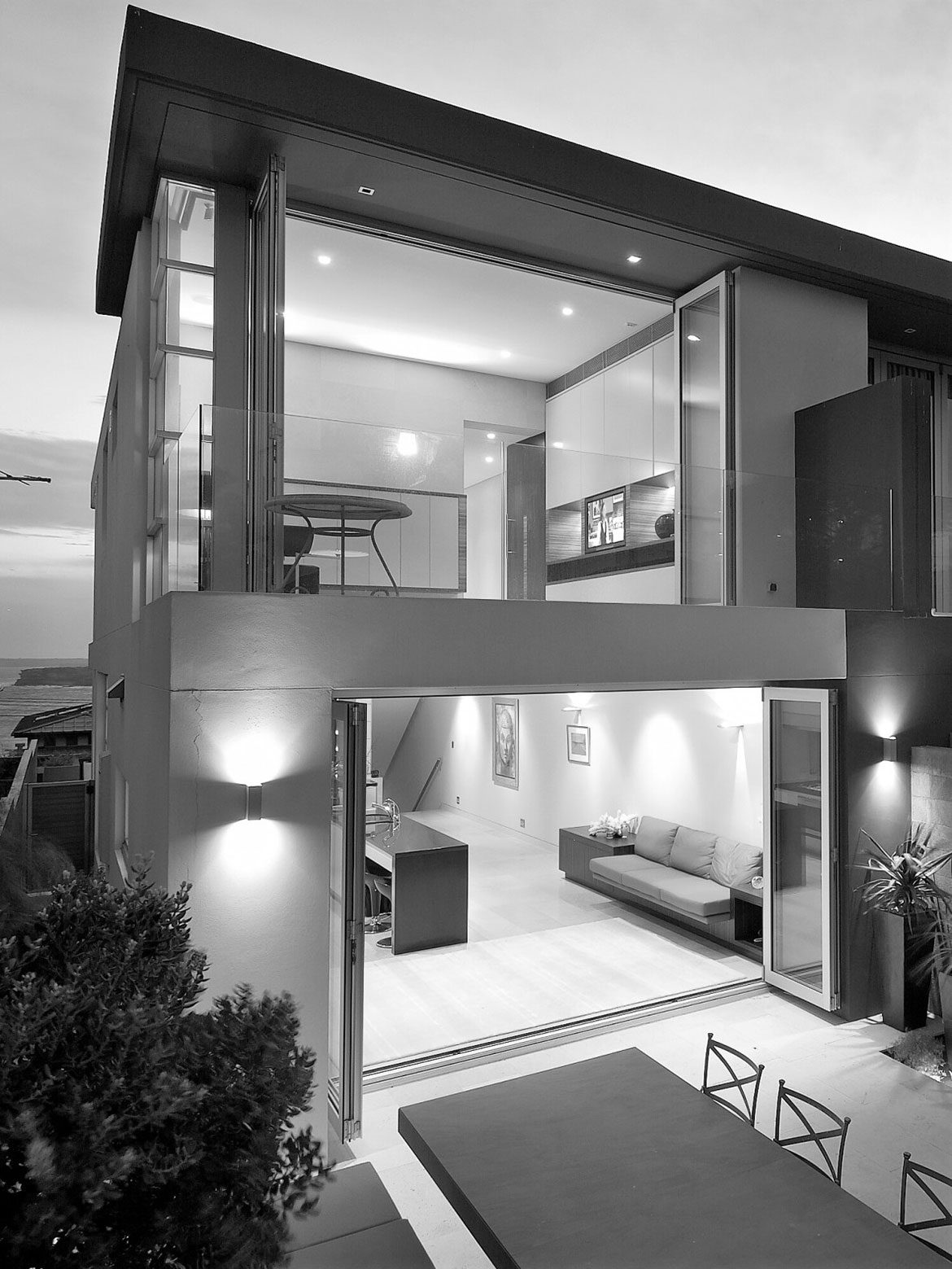 Tamarama Semi Houses - by Manolev & Associates Architects